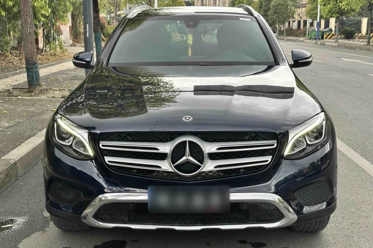 Used Mercedes-Benz GLC 2018 Facelift GLC 200 4MATIC Exterior 3