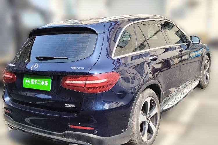Used Mercedes-Benz GLC 2018 GLC 260 4MATIC Luxury Model Exterior 5