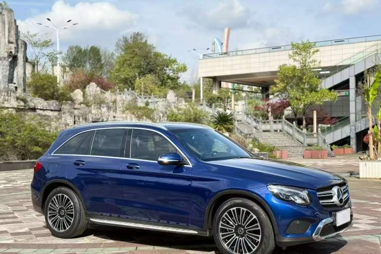 Used Mercedes-Benz GLC 2018 GLC 200 4MATIC Exterior 6
