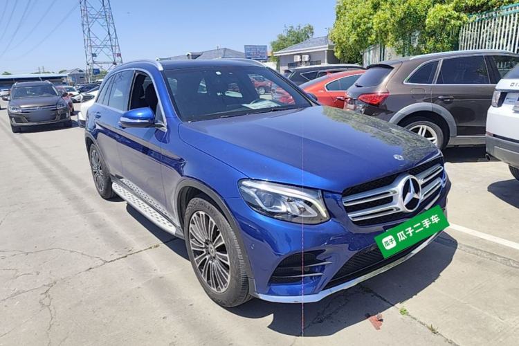 Used Mercedes-Benz GLC 2018 Facelifted GLC 260 4MATIC Dynamic Edition Front Right 45 Deg