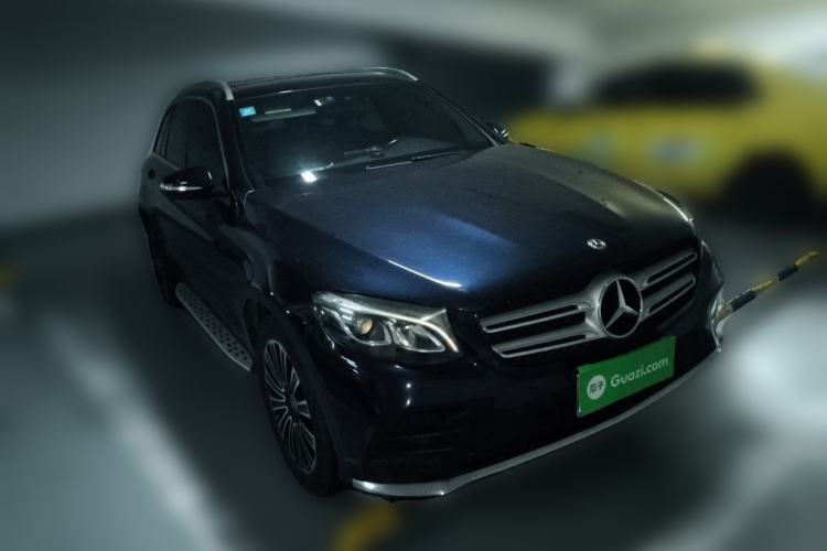 Used Mercedes-Benz GLC 2018 GLC 260 4MATIC Dynamic Edition Front Right 45 Deg