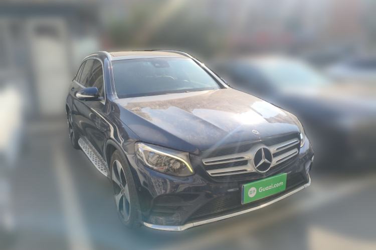 Used Mercedes-Benz GLC 2018 GLC 300 4MATIC Sport Edition Front Right 45 Deg