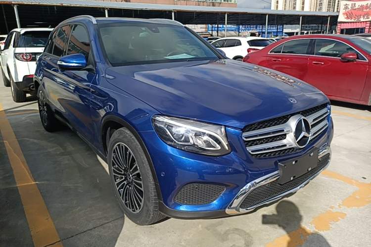 Used Mercedes-Benz GLC 2018 GLC 200 4MATIC Front Right 45 Deg