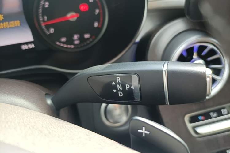 Used Mercedes-Benz GLC 2018 GLC 200 4MATIC Gear Lever