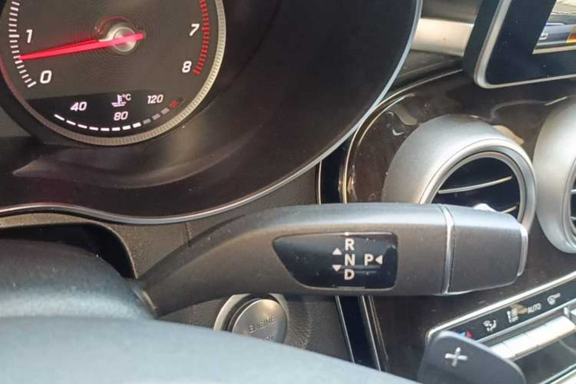 Used Mercedes-Benz GLC 2018 Facelifted GLC 260 4MATIC Dynamic Edition Gear Lever