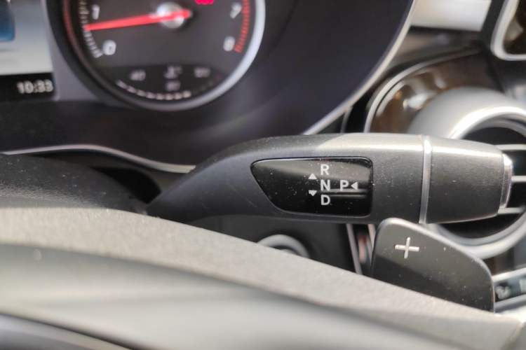 Used Mercedes-Benz GLC 2018 Facelifted GLC 260 4MATIC Dynamic Edition Gear Lever