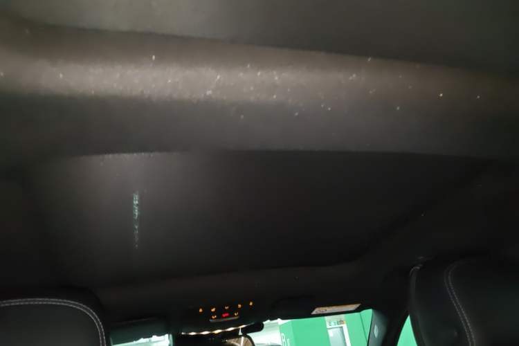 Used Mercedes-Benz GLC 2018 Facelift GLC 260 4MATIC Luxury Edition Headliner