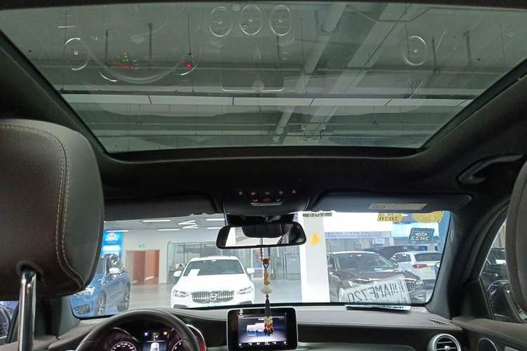 Used Mercedes-Benz GLC 2018 Refreshed GLC 300 4MATIC Dynamic Edition Headliner