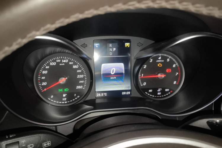 Used Mercedes-Benz GLC 2018 GLC 260 4MATIC Dynamic Edition Instrument Cluster