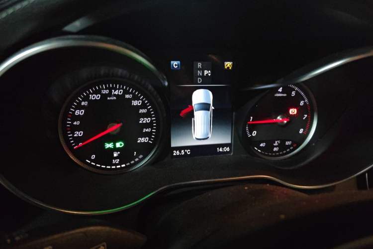 Used Mercedes-Benz GLC 2018 Facelifted GLC 260 4MATIC Dynamic Edition Instrument Cluster