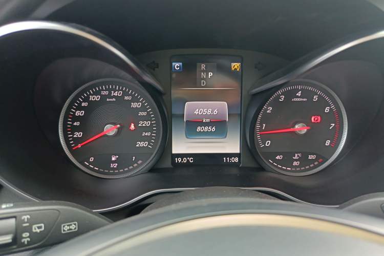 Used Mercedes-Benz GLC 2018 Facelifted GLC 260 4MATIC Dynamic Edition Instrument Cluster