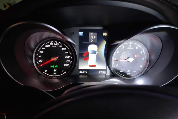 Used Mercedes-Benz GLC 2018 GLC 300 4MATIC Sport Edition Instrument Cluster