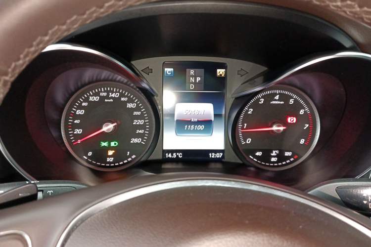 Used Mercedes-Benz GLC 2018 Refreshed GLC 300 4MATIC Dynamic Edition Instrument Cluster