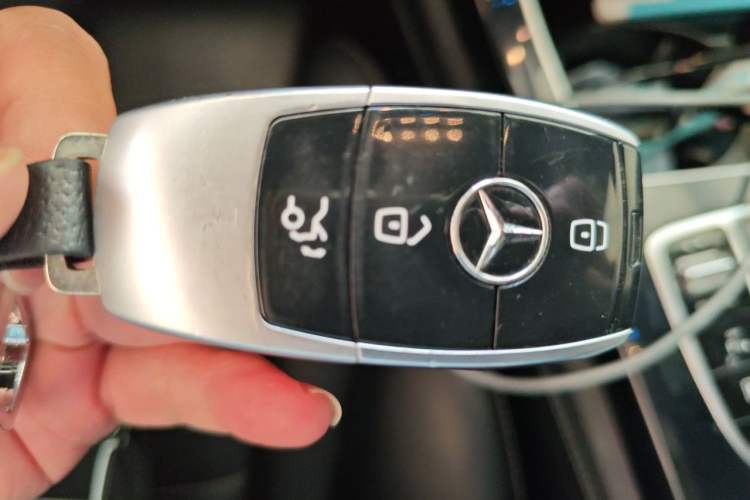 Used Mercedes-Benz GLC 2018 GLC 200 4MATIC Interior 1