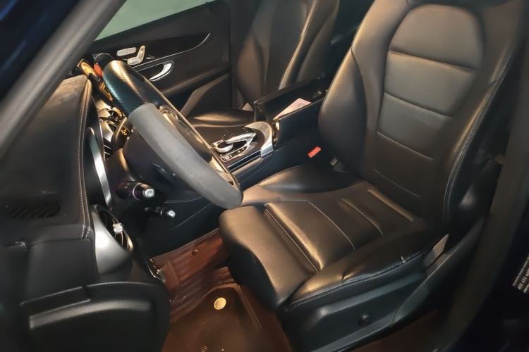 Used Mercedes-Benz GLC 2018 GLC 260 4MATIC Luxury Model Left Front Seat