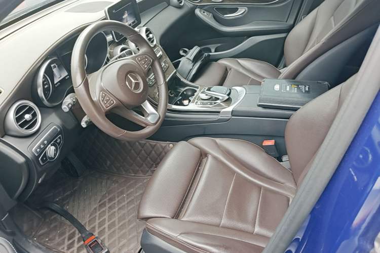 Used Mercedes-Benz GLC 2018 GLC 260 4MATIC Luxury Model Left Front Seat