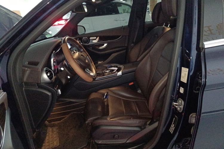 Used Mercedes-Benz GLC 2018 GLC 260 4MATIC Luxury Model Left Front Seat