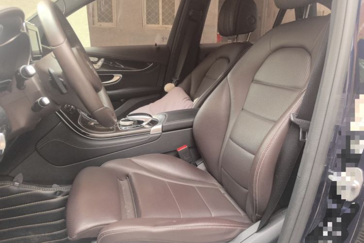Used Mercedes-Benz GLC 2018 Facelift GLC 260 4MATIC Luxury Edition Left Front Seat