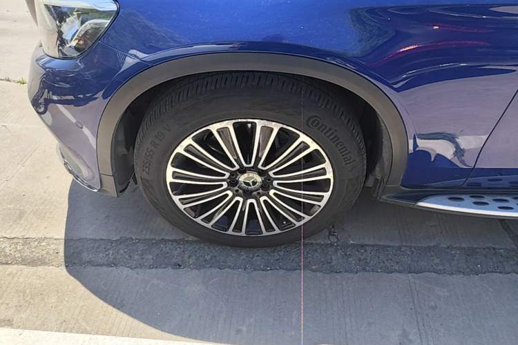 Used Mercedes-Benz GLC 2018 Facelifted GLC 260 4MATIC Dynamic Edition Left Front Wheel Hub