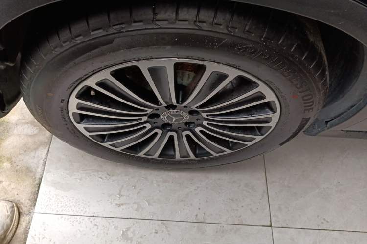 Used Mercedes-Benz GLC 2018 Facelift GLC 200 4MATIC Left Front Wheel Hub