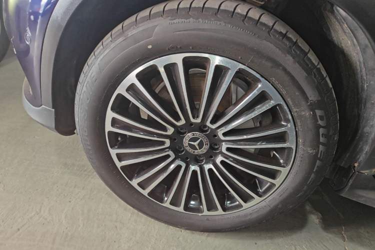 Used Mercedes-Benz GLC 2018 Facelift GLC 200 4MATIC Left Front Wheel Hub