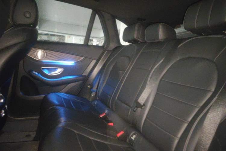 Used Mercedes-Benz GLC 2018 Refreshed GLC 300 4MATIC Dynamic Edition Left Rear Seat