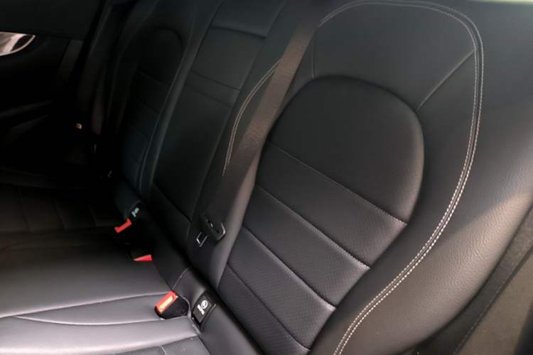 Used Mercedes-Benz GLC 2018 GLC 260 4MATIC Luxury Model Left Rear Seat