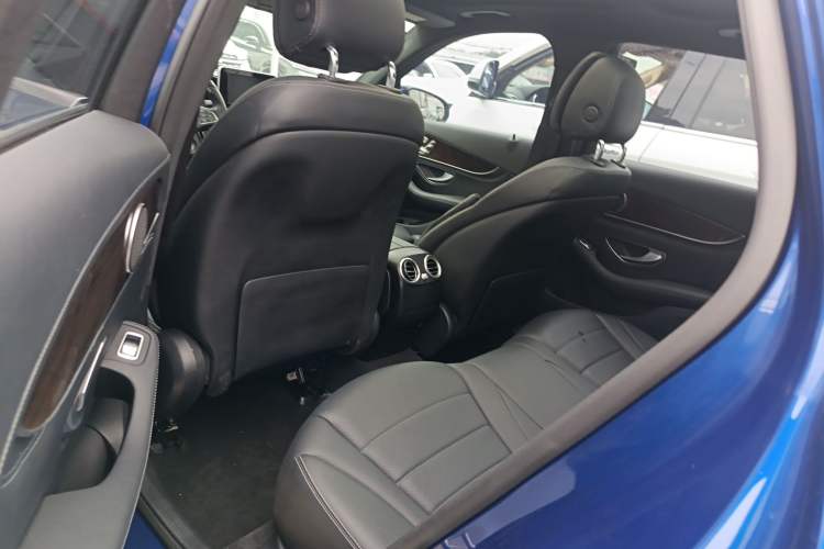 Used Mercedes-Benz GLC 2018 Facelifted GLC 260 4MATIC Dynamic Edition Left Rear Seat