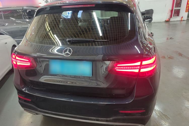 Used Mercedes-Benz GLC 2018 Facelift GLC 260 4MATIC Luxury Edition Rear