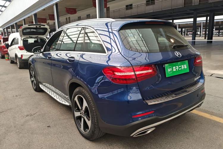 Used Mercedes-Benz GLC 2018 GLC 260 4MATIC Luxury Model Rear Left 45 Deg