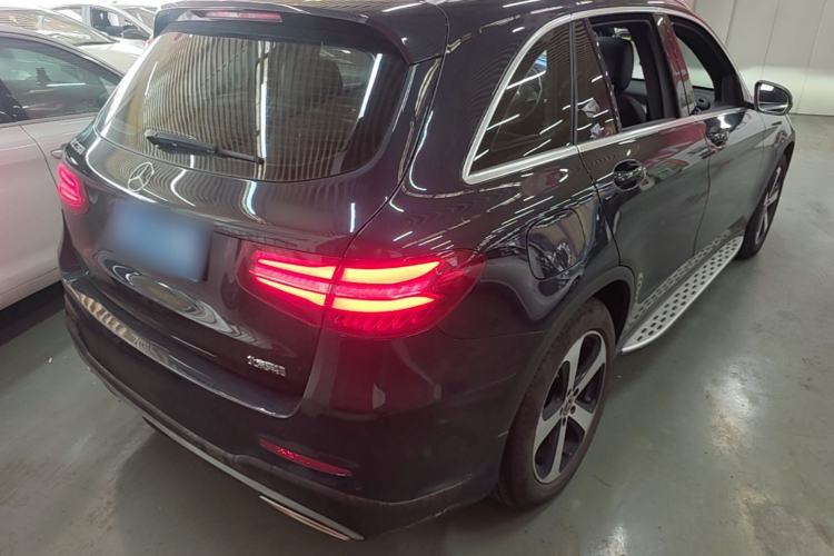 Used Mercedes-Benz GLC 2018 Facelift GLC 260 4MATIC Luxury Edition Rear Right 45 Deg