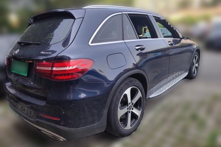 Used Mercedes-Benz GLC 2018 GLC 260 4MATIC Luxury Model Rear Right 45 Deg