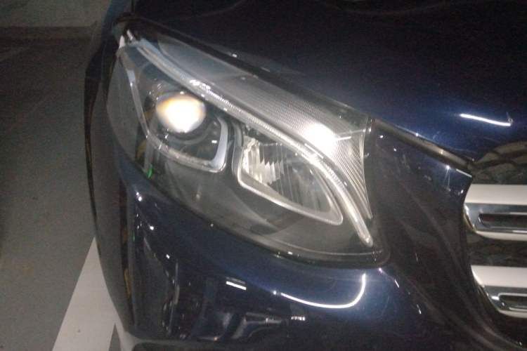 Used Mercedes-Benz GLC 2018 Facelifted GLC 260 4MATIC Dynamic Edition Right Front Headlight