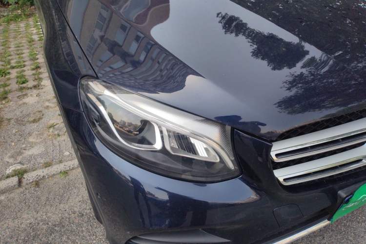 Used Mercedes-Benz GLC 2018 GLC 260 4MATIC Luxury Model Right Front Headlight