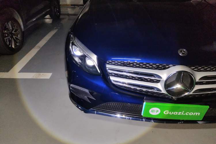 Used Mercedes-Benz GLC 2018 GLC 300 4MATIC Sport Edition Right Front Headlight