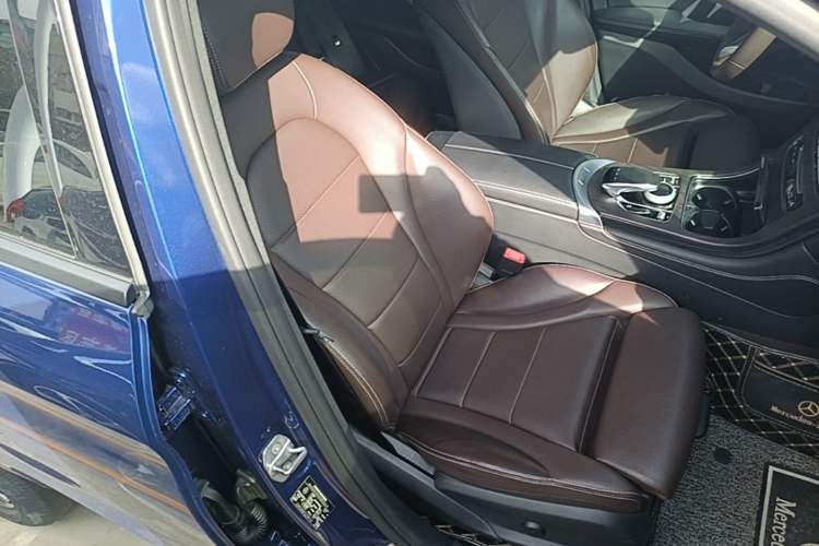 Used Mercedes-Benz GLC 2018 GLC 200 4MATIC Right Front Seat