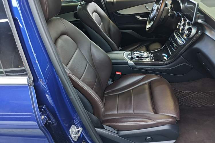 Used Mercedes-Benz GLC 2018 GLC 200 4MATIC Right Front Seat