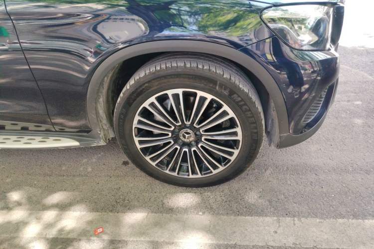 Used Mercedes-Benz GLC 2018 GLC 200 4MATIC Right Front Wheel Hub