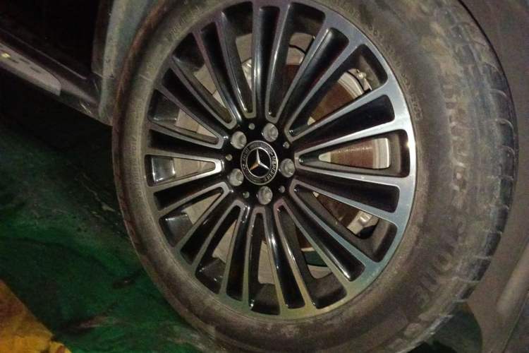 Used Mercedes-Benz GLC 2018 Facelifted GLC 260 4MATIC Dynamic Edition Right Front Wheel Hub