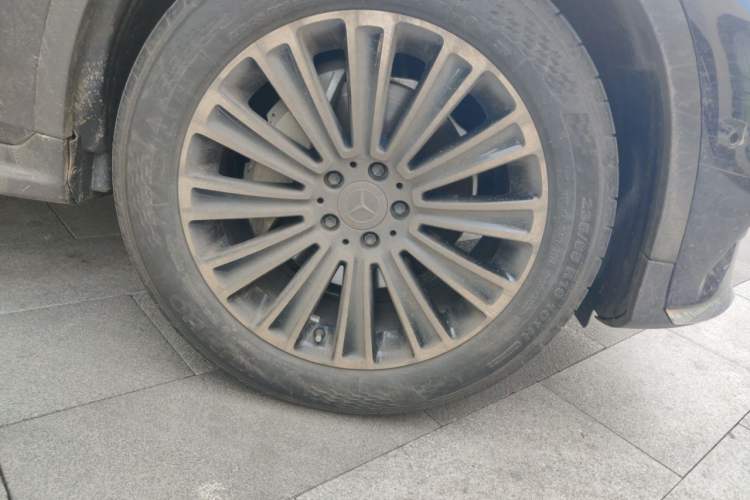 Used Mercedes-Benz GLC 2018 GLC 260 4MATIC Dynamic Edition Right Front Wheel Hub