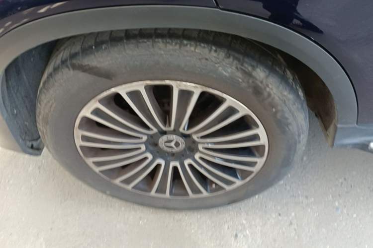 Used Mercedes-Benz GLC 2018 Facelifted GLC 260 4MATIC Dynamic Edition Right Rear Wheel Hub