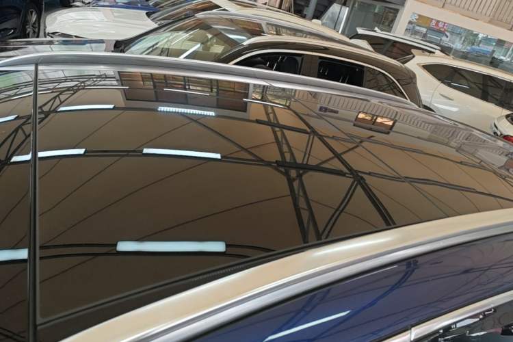 Used Mercedes-Benz GLC 2018 Facelift GLC 260 4MATIC Luxury Edition Roof