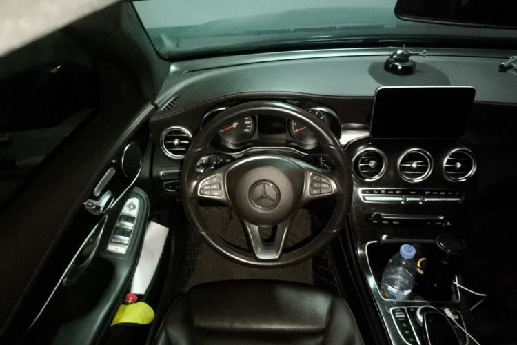 Used Mercedes-Benz GLC 2018 GLC 260 4MATIC Dynamic Edition Steering Wheel