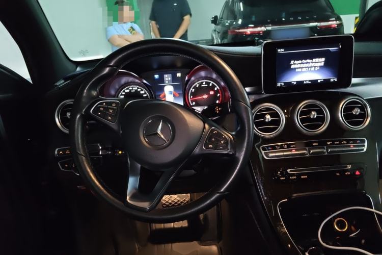 Used Mercedes-Benz GLC 2018 Facelift GLC 260 4MATIC Luxury Edition Steering Wheel