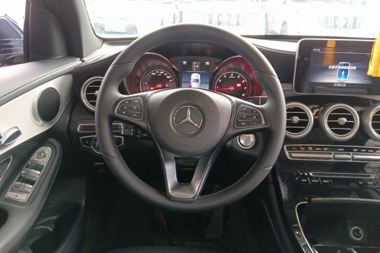 Used Mercedes-Benz GLC 2018 Facelift GLC 200 4MATIC Steering Wheel