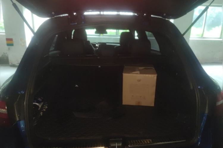 Used Mercedes-Benz GLC 2018 Refreshed GLC 300 4MATIC Dynamic Edition Trunk