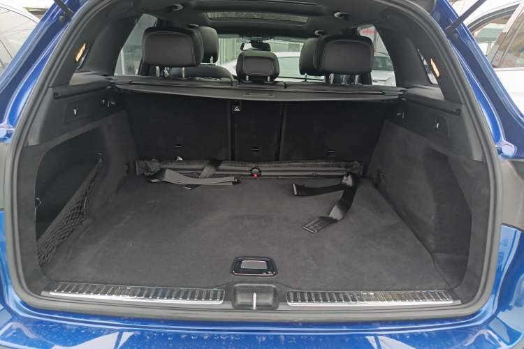 Used Mercedes-Benz GLC 2018 Facelifted GLC 260 4MATIC Dynamic Edition Trunk