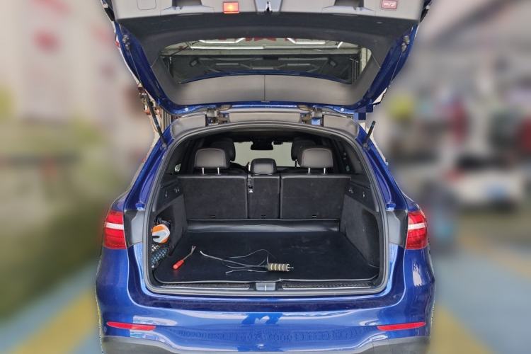 Used Mercedes-Benz GLC 2018 Refreshed GLC 300 4MATIC Dynamic Edition Trunk