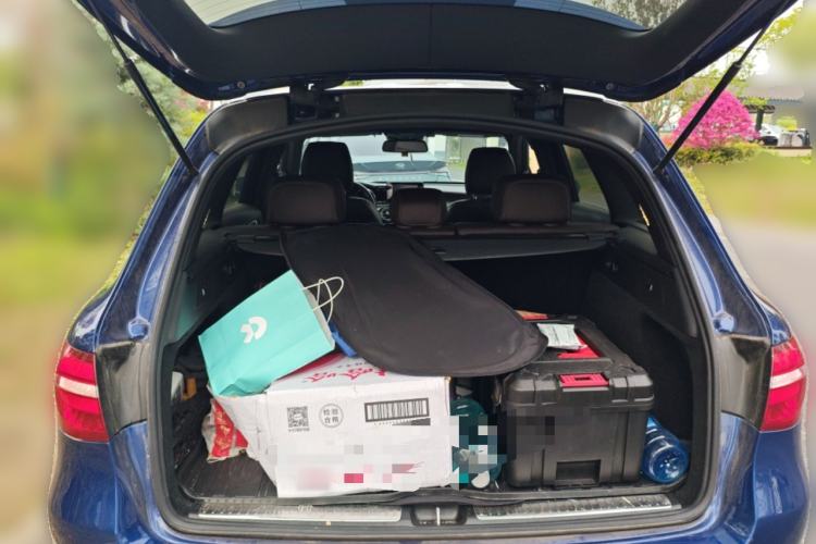 Used Mercedes-Benz GLC 2018 GLC 260 4MATIC Luxury Model Trunk