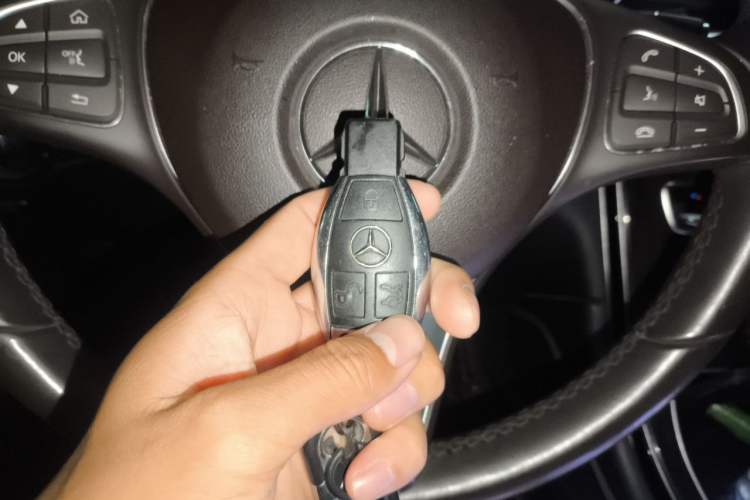 Used Mercedes-Benz GLC 2018 GLC 260 4MATIC Dynamic Edition Vehicle Key